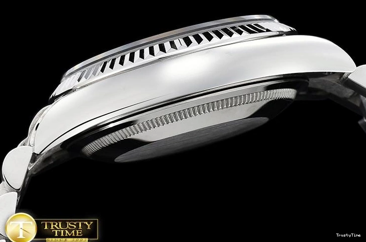 0414 Durable RDD0215B – DayDate 36mm 684